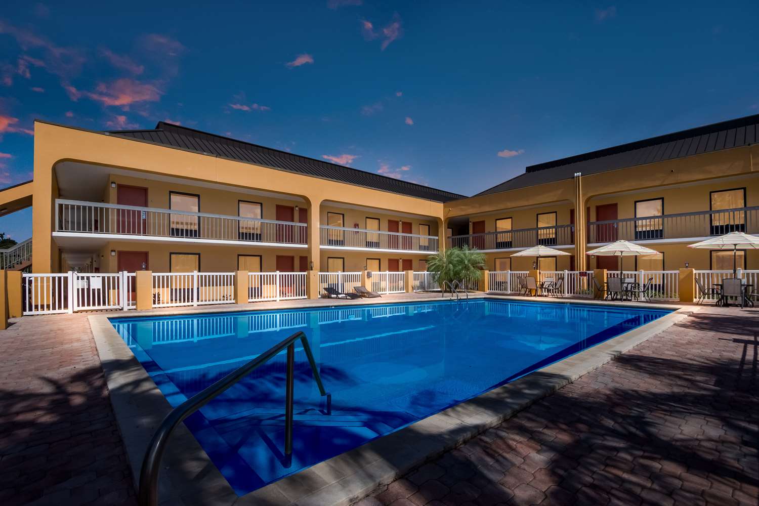 SureStay Hotel by Best Western St. Pete Clearwater Airport 12/43