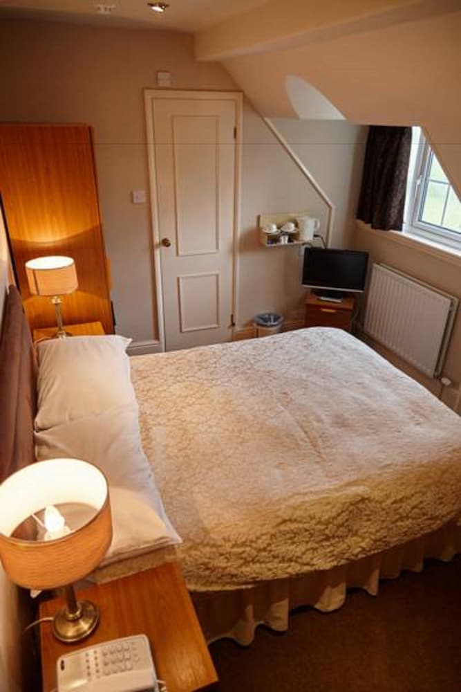 Hundith Hill Hotel 33/66