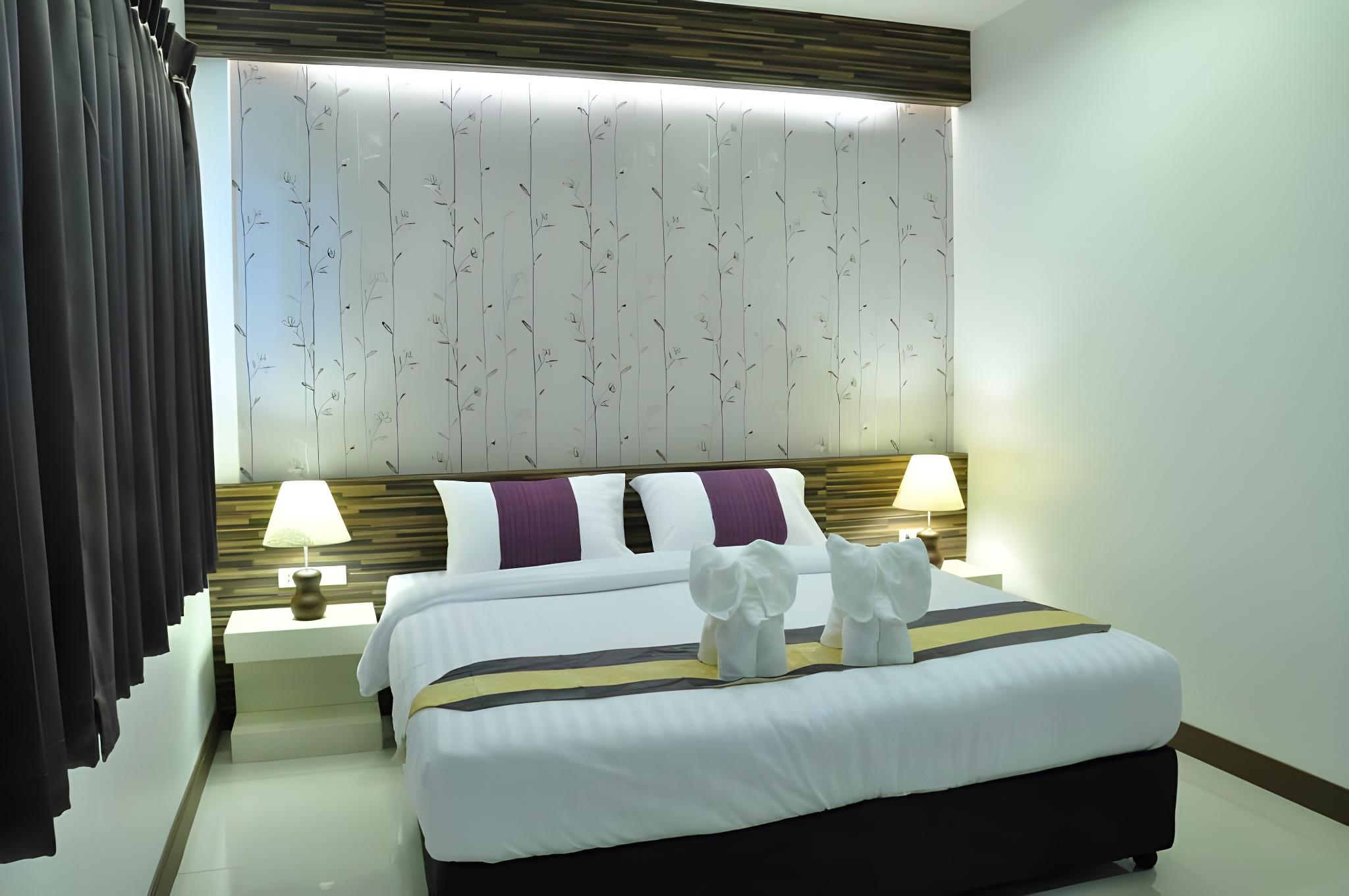 Standard, King Bed