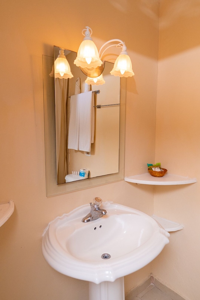 FRANKLYN D. RESORT AND SPA 49/50