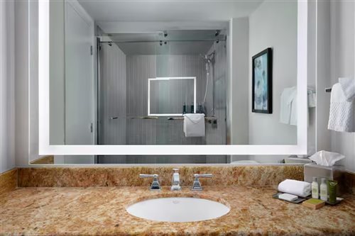 غرفة بريميوم بسرير مزدوج