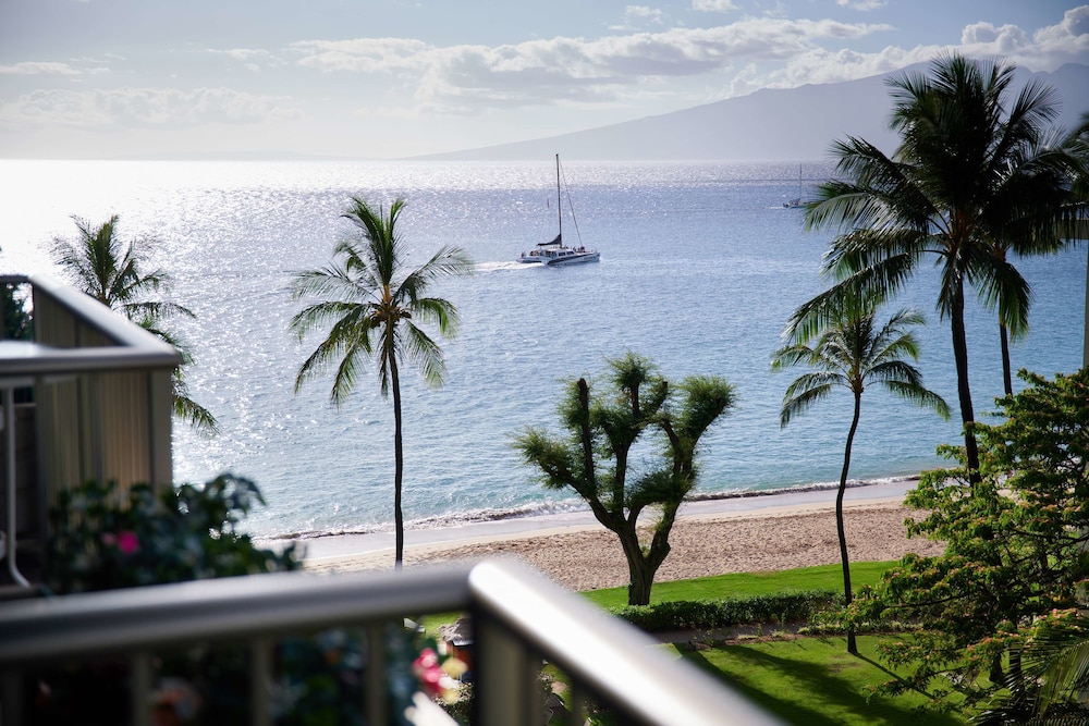 Aston At the Whaler On Kaanapali Beach 26/70