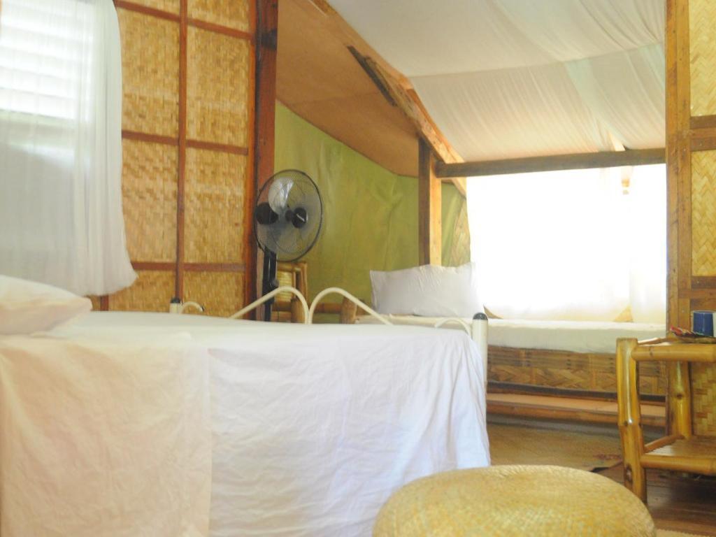 Cabana, 1 King and 1 Single Beds, Beach Front