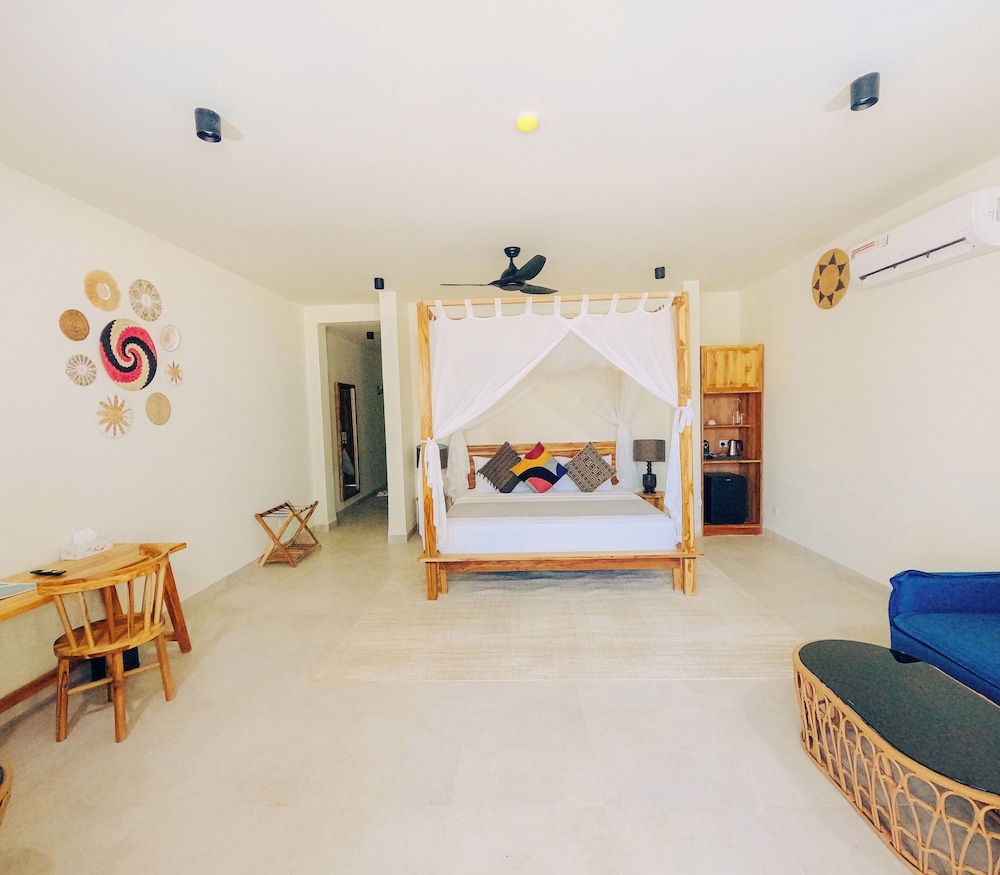 TOA Hotel & Spa 12/58