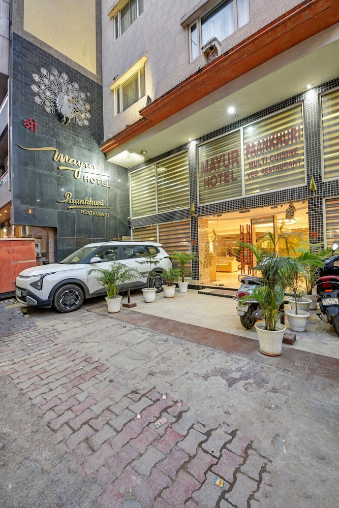 Mayur Hotel 44/49