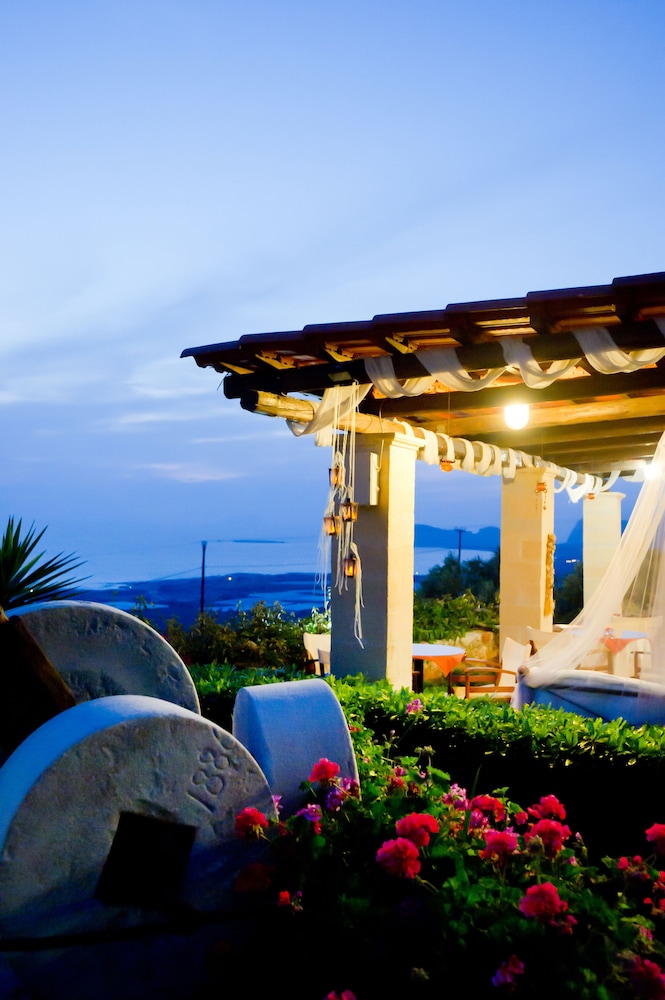 Kavoussi Resort 44/50