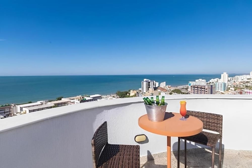 Royal Urban Macae Hotel 63/67