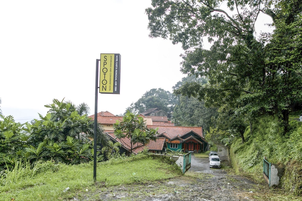 SPOT ON 2584 Hotel Karya Nunggal Asri 18/20