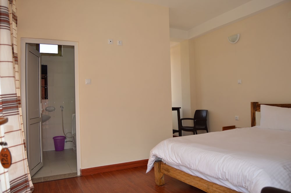 Zan-Seyoum Hotel 22/50