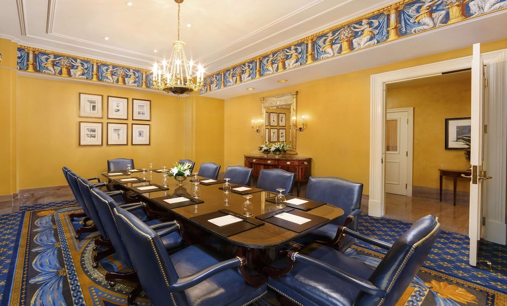 The Hermitage Hotel 56/61