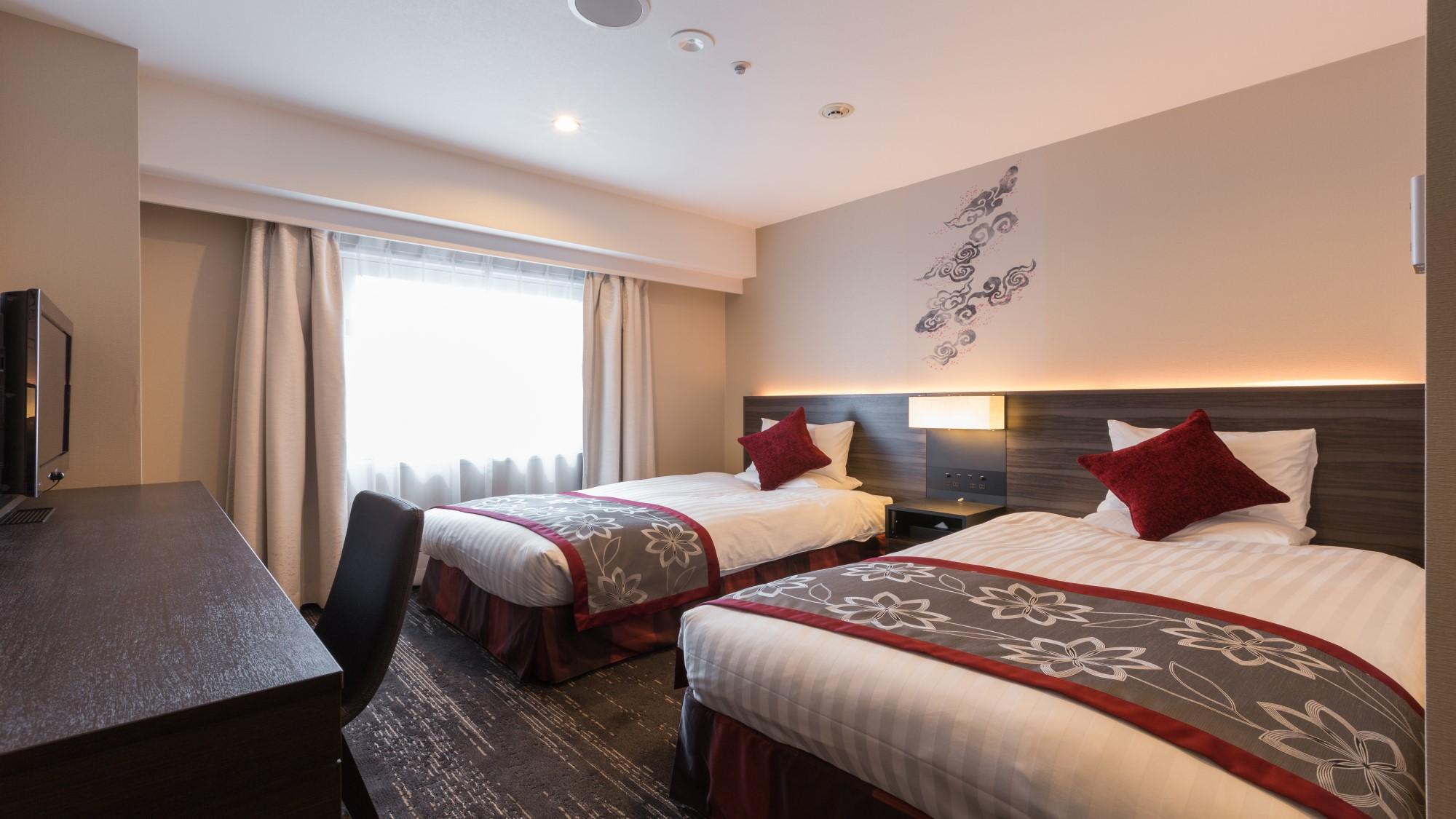 Female Only, Standard, Twin Beds