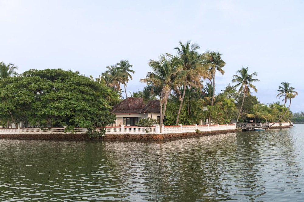 Club Mahindra Cherai 29/50