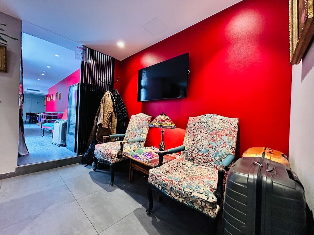Agate Hotel 28/49