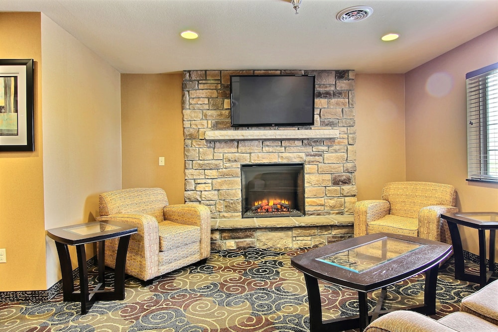 Cobblestone Hotel Amp Suites Crookston 31/39