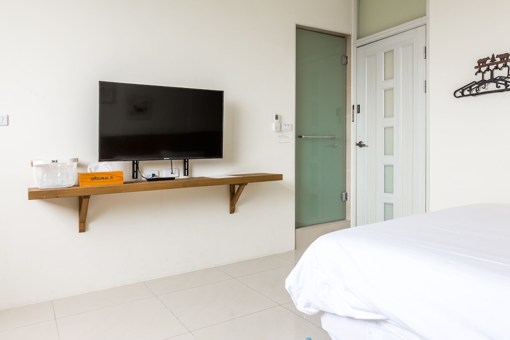 Cozy Green Guest House 24/49