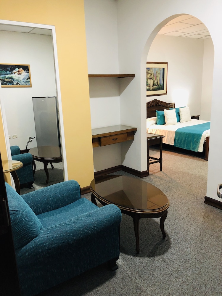 Gran Hotel Pereira 56/67