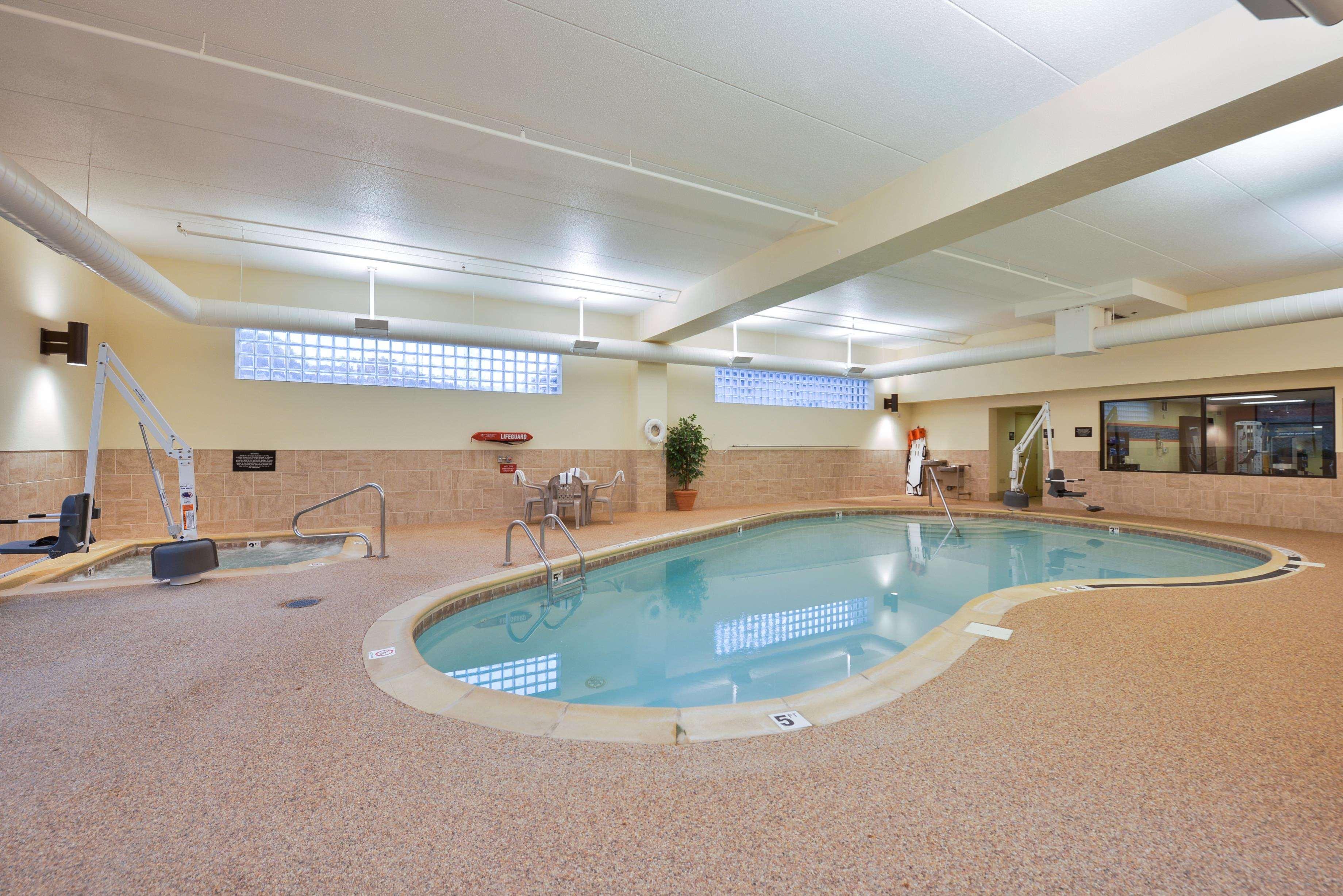 swimming pool spa