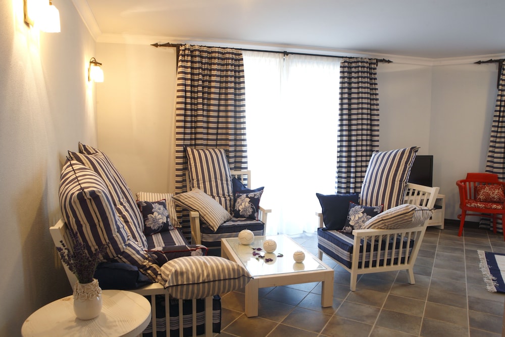 Oasis Resort And Spa 24/50