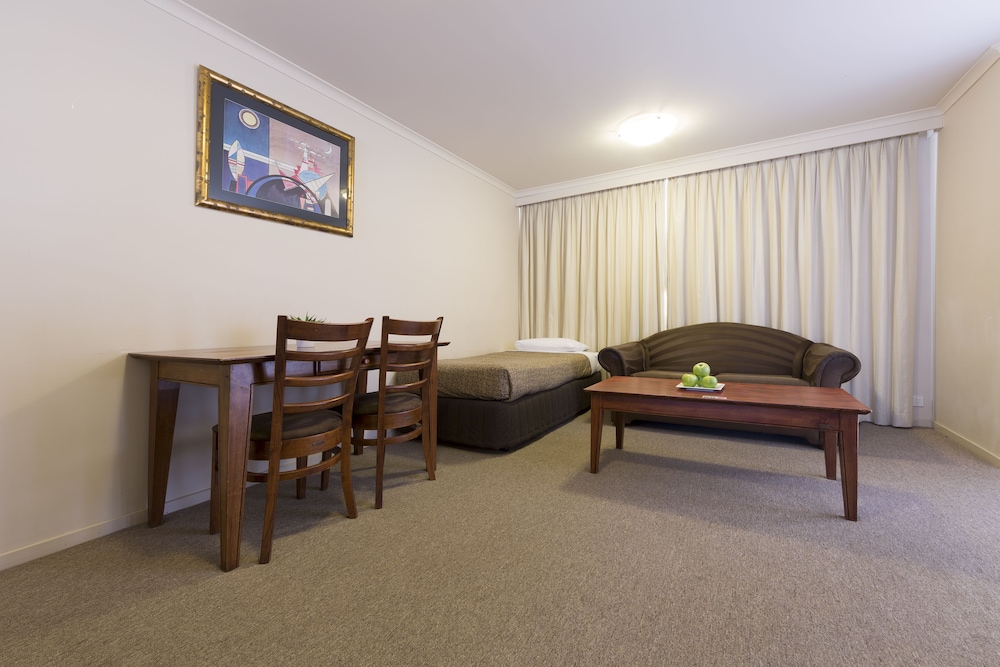 Best Western Plus Canberra Central Apartments 22/37