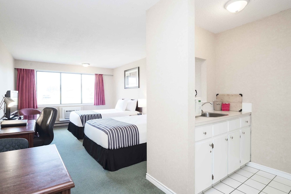 Sandman Hotel Cranbrook 17/47