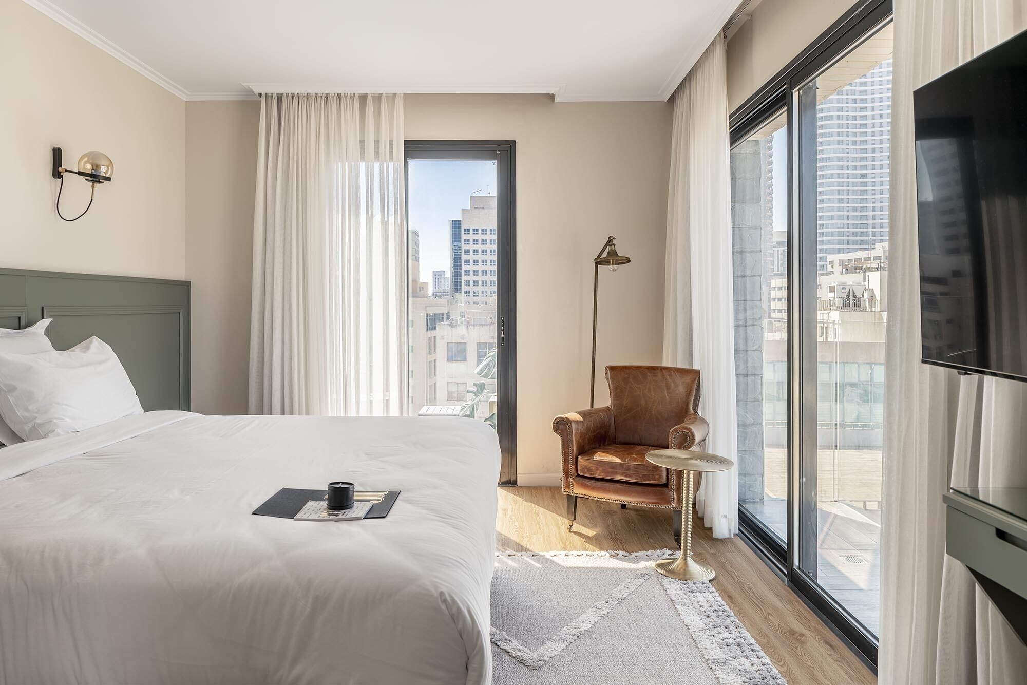 PREMIUM, BALCONY