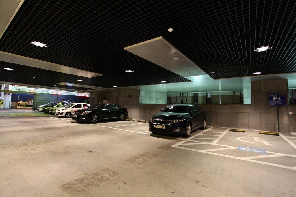 R.Lee Suite Hotel Ganseok 28/31