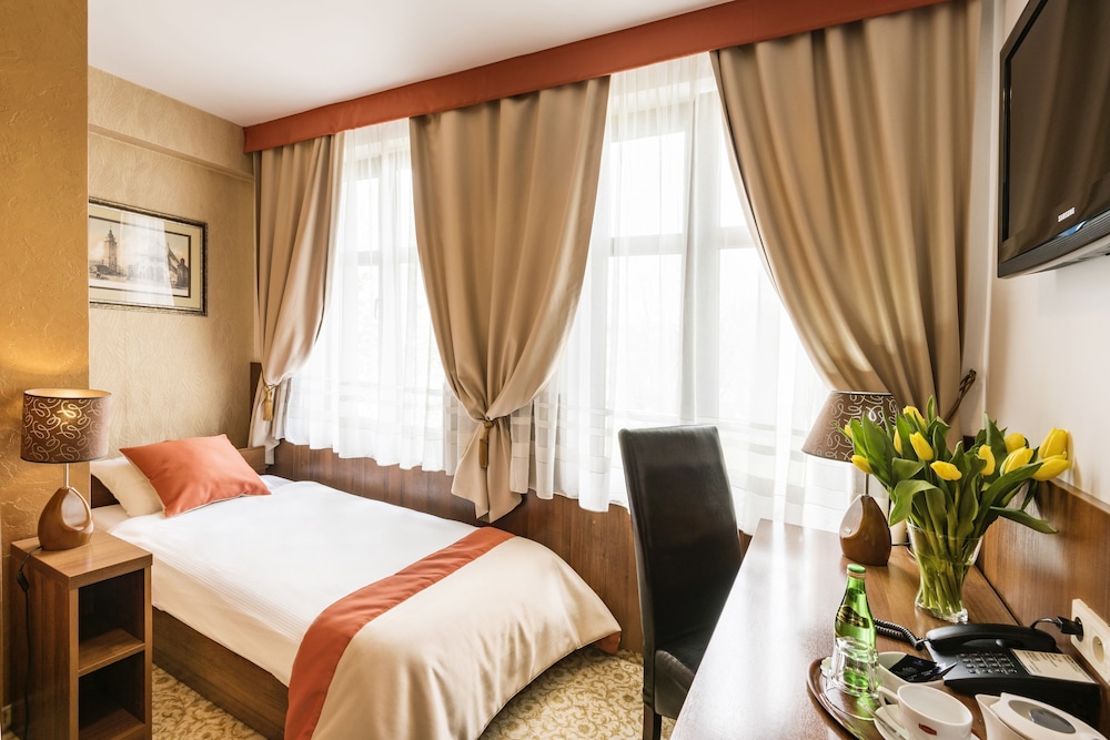 David Hotel 23/63