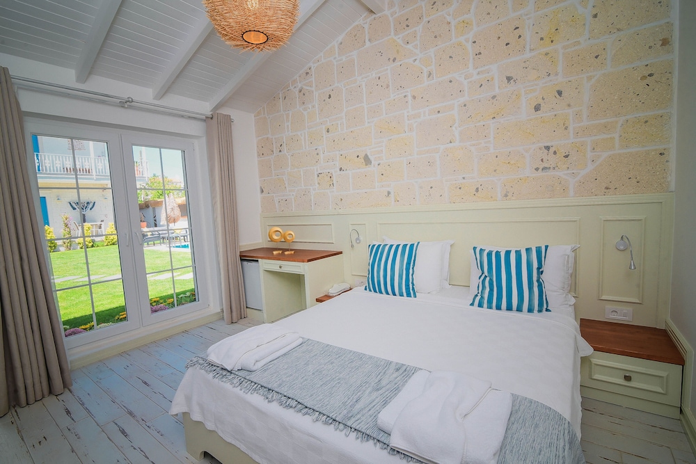 Rhodium Hotel Alacati 10/48