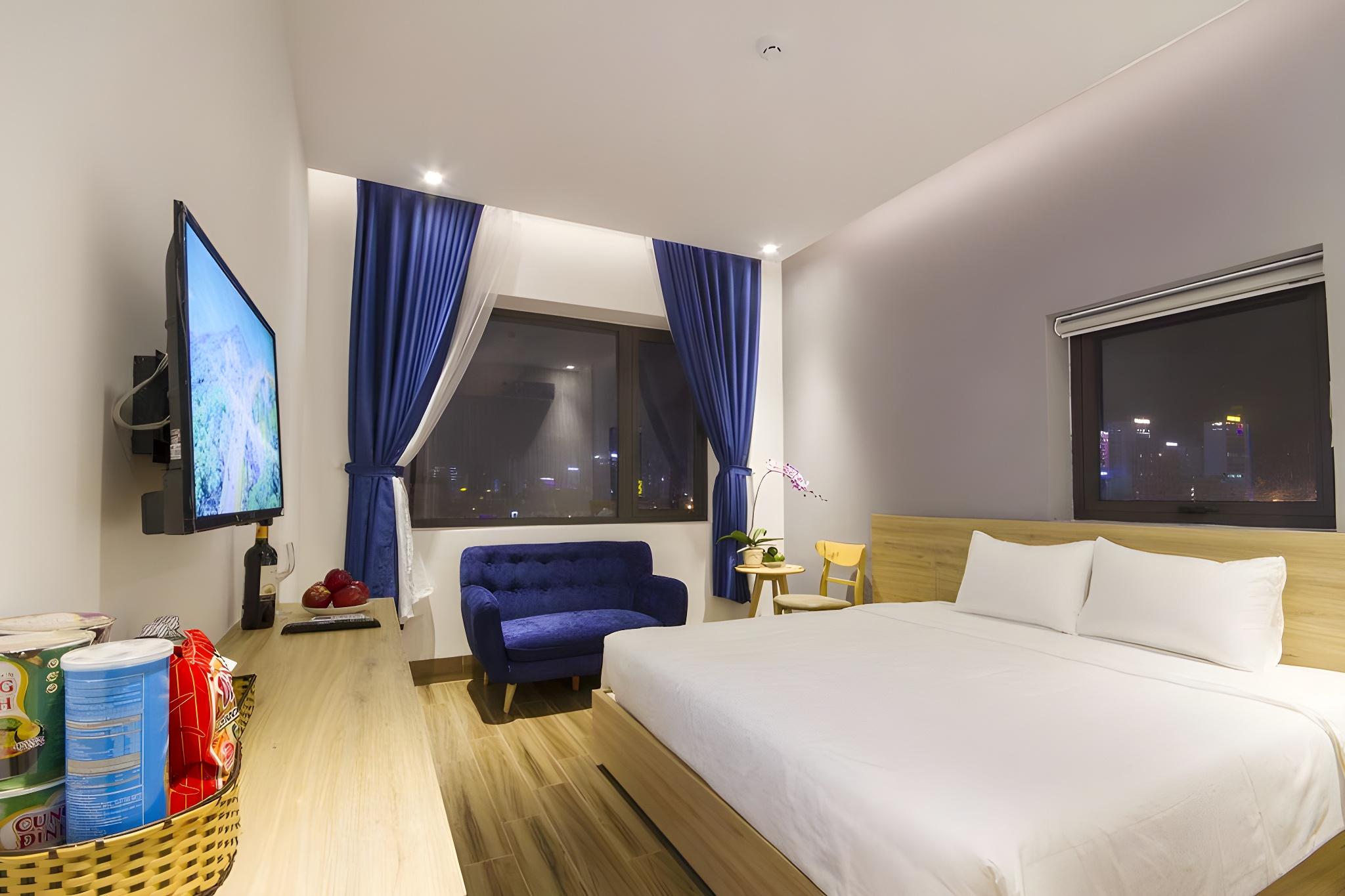 Deluxe, Double Bed
