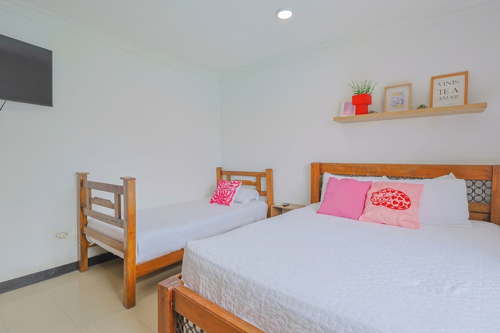 Hotel Cabanas Villa Roca, Rodadero 10/57