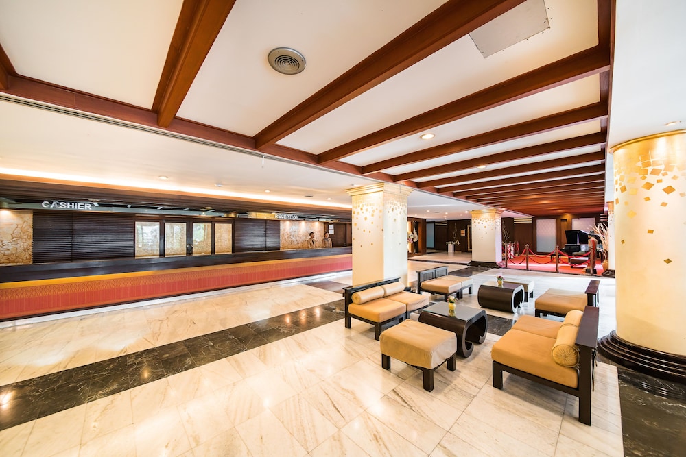 Mountain Beach Hotel 13/73