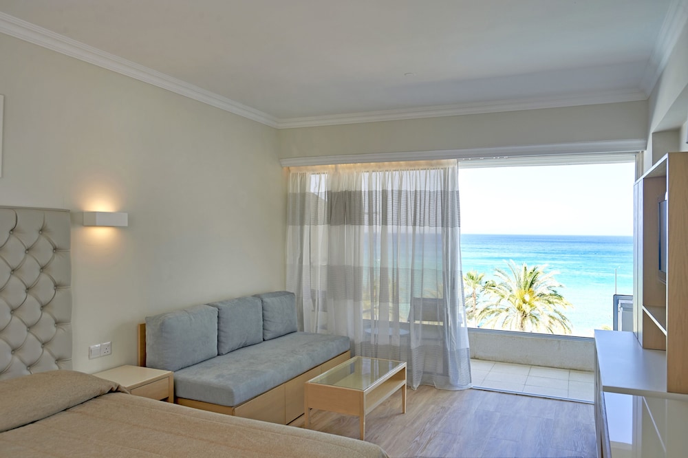 Sunrise Beach Hotel 21/45