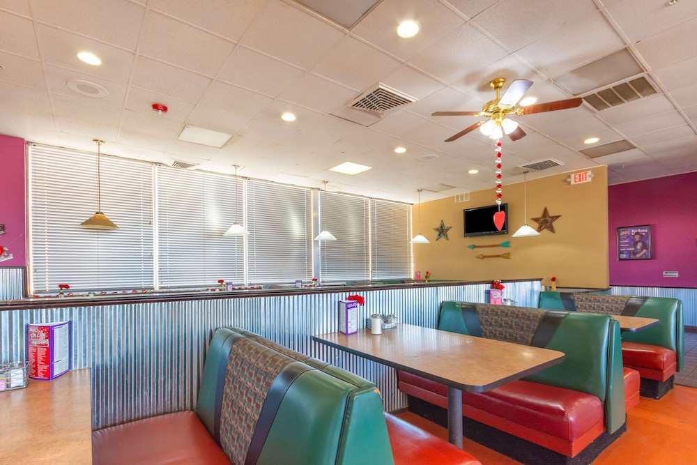 Americas Best Value Inn Elk City 11/20