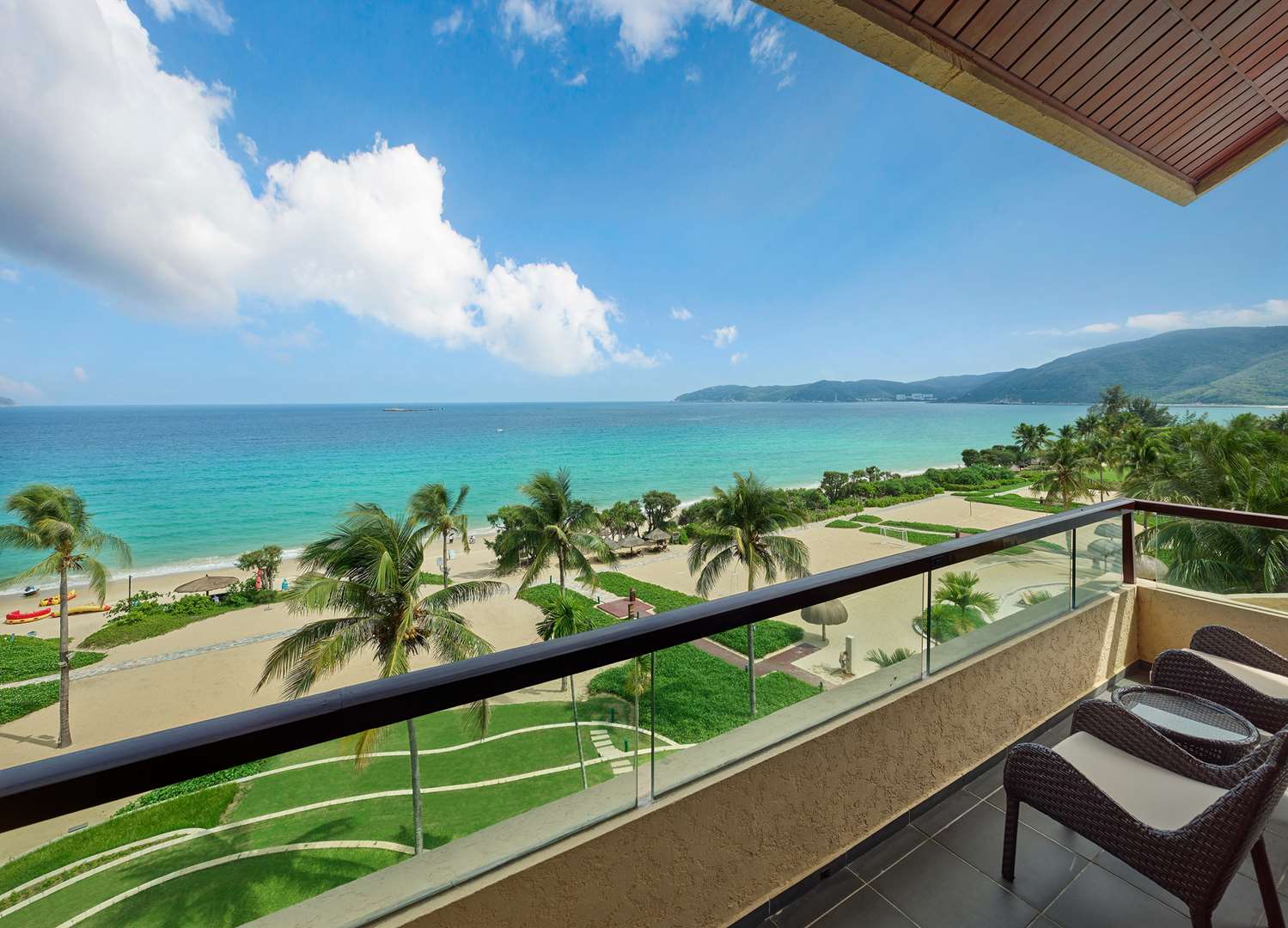 Suite, Beach Front