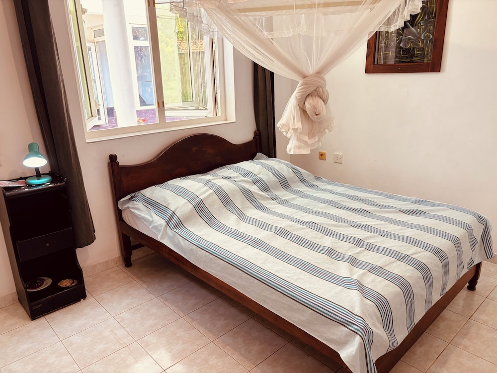 Raja Beach Hotel 14/50
