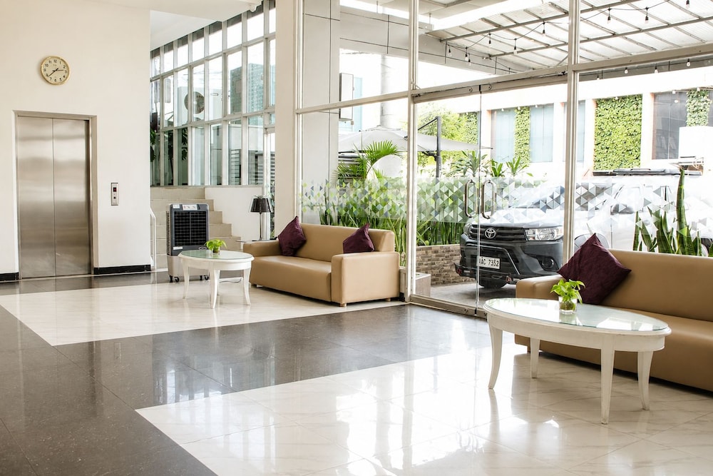 Hotel Pier Cuatro 30/51