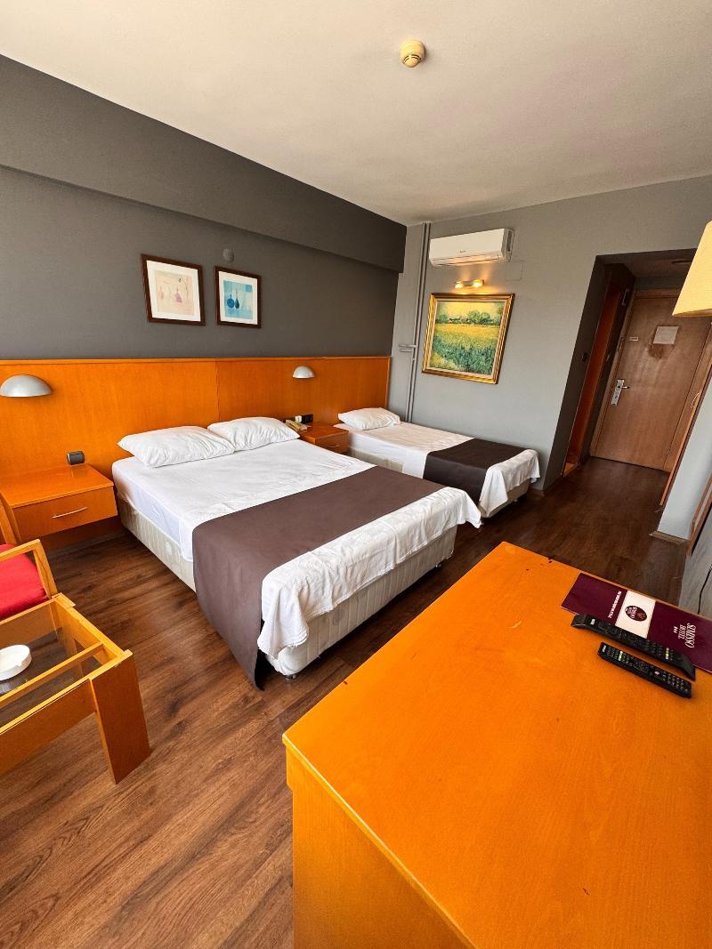 Simisso Hotel 16/34