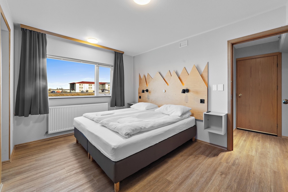 START HOSTEL 22/67