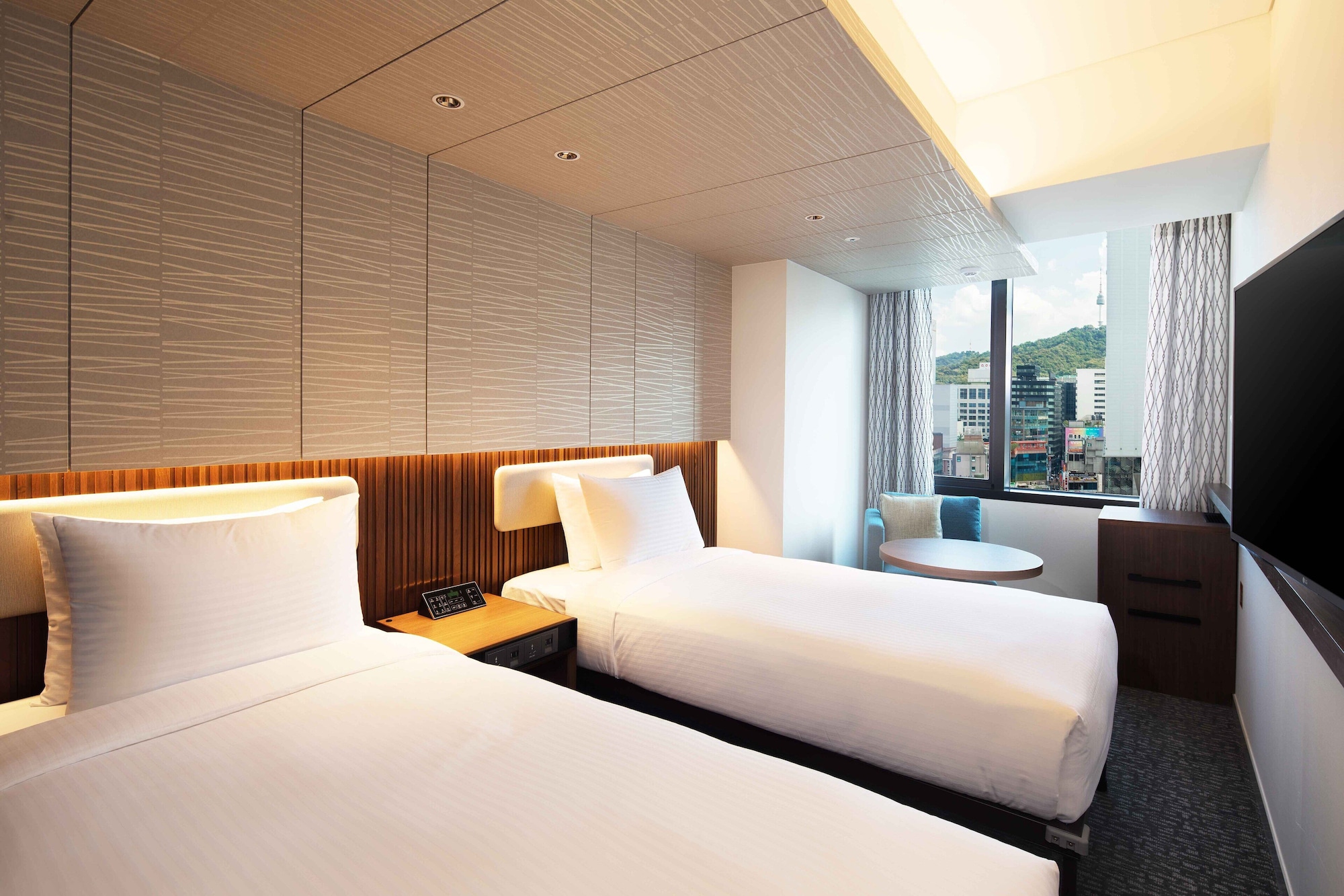 SUPERIOR, TWIN BEDS