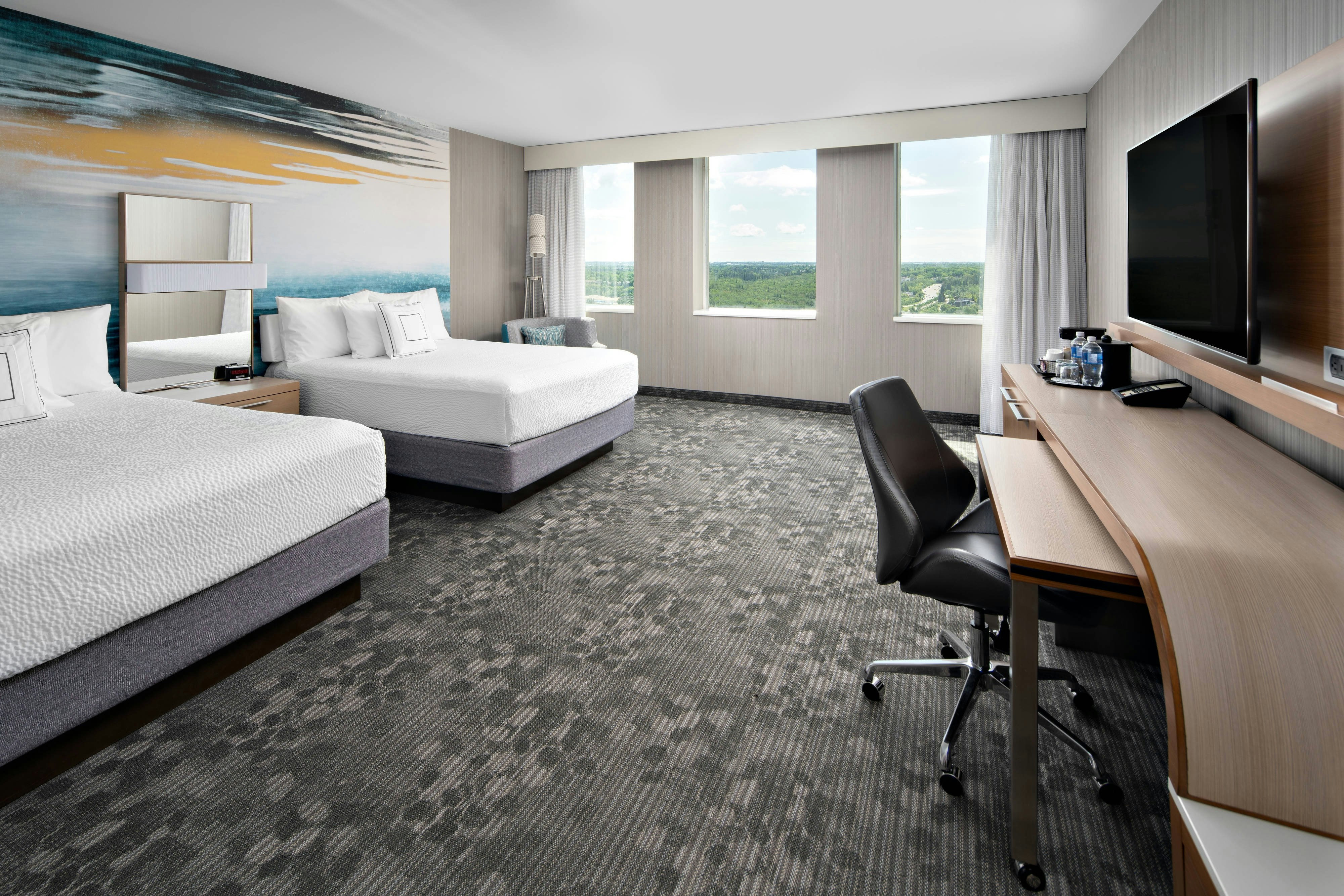 Courtyard by Marriott Edmonton Downtown 7/16