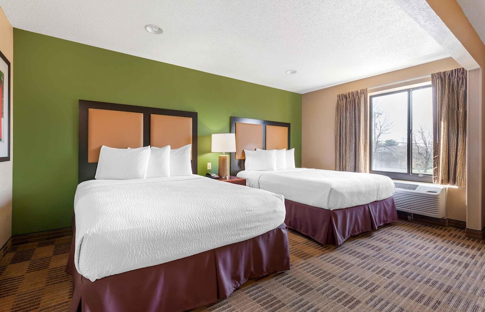 Extended Stay America - Rockford - State Street 14/54