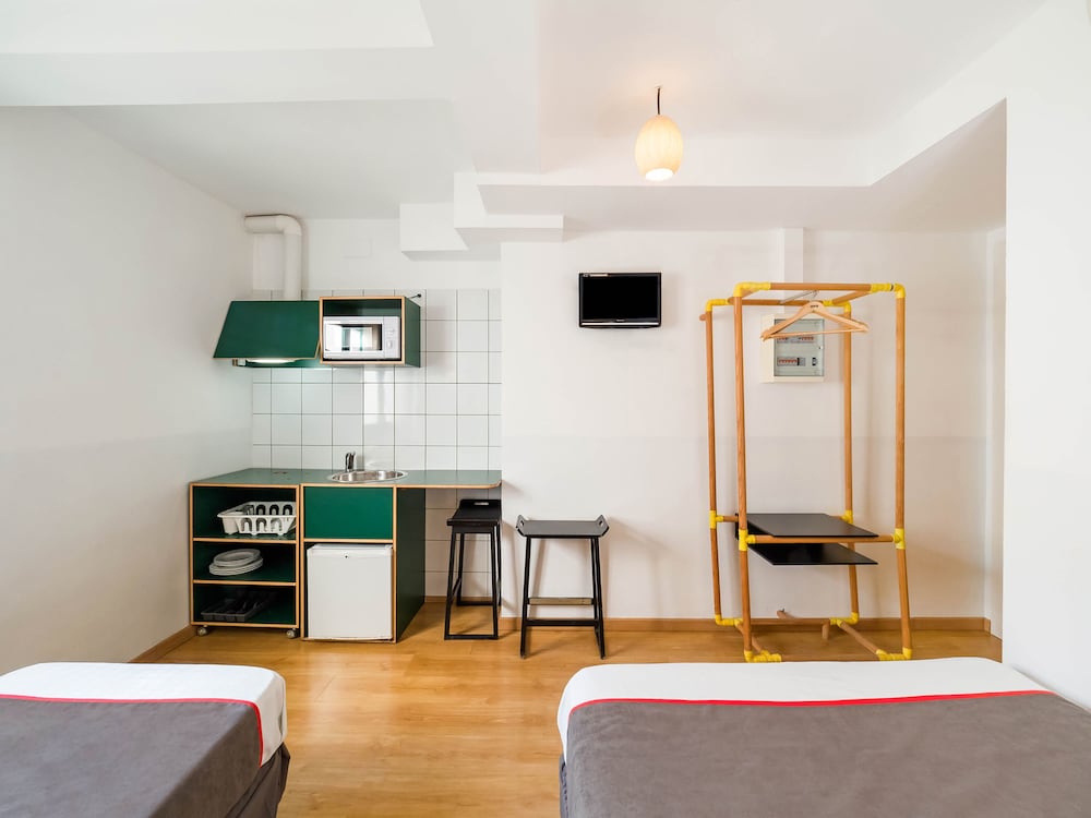 Hostal Athenas 29/42