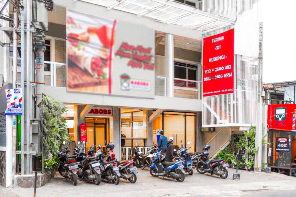 Reddoorz Plus @ Dipatiukur 2/34