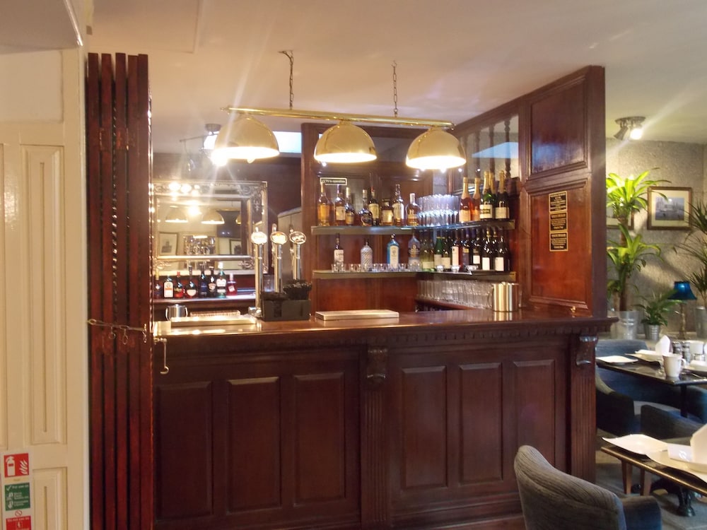 Mountford Hotel 22/28