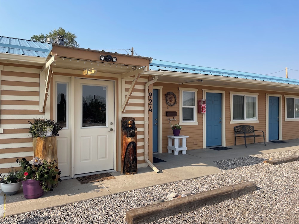 El Rancho Motel 3/51