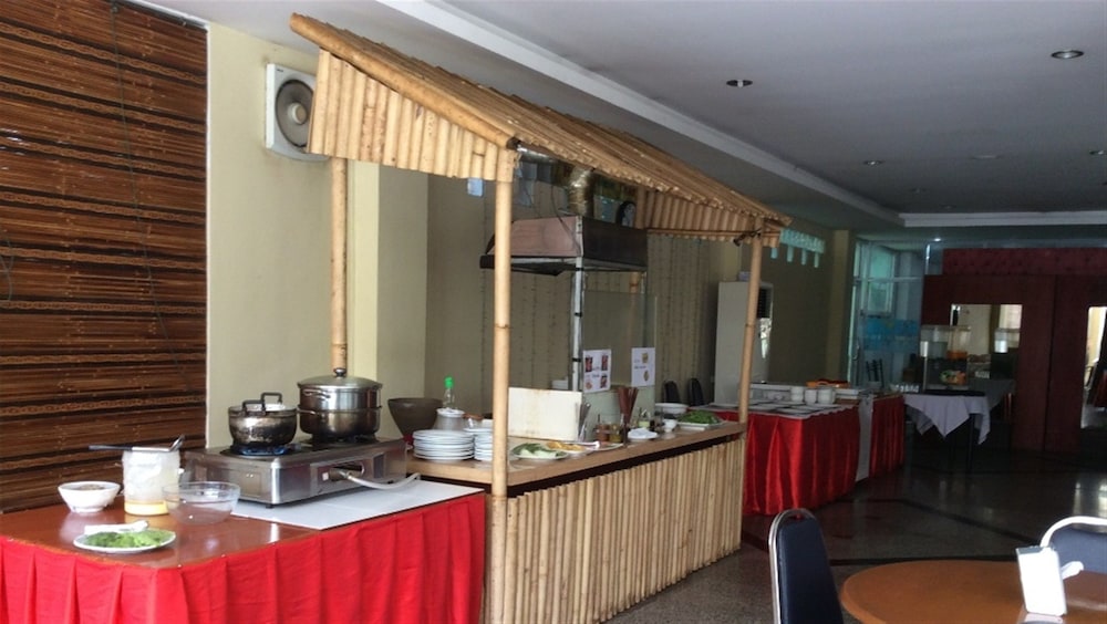 New Rose Boutique Hotel 66/66