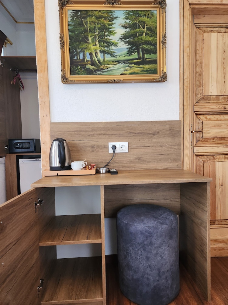 W. House Kadikoy 15/60