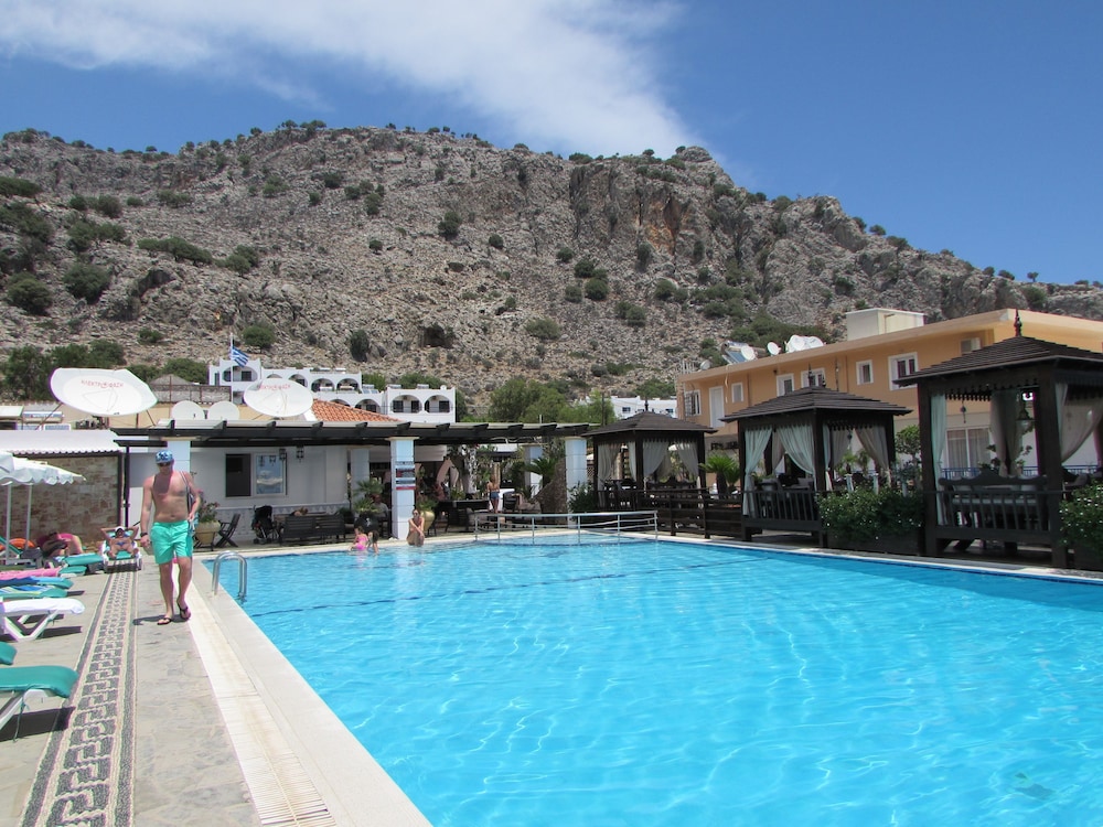 Coralli Apartments 43/51