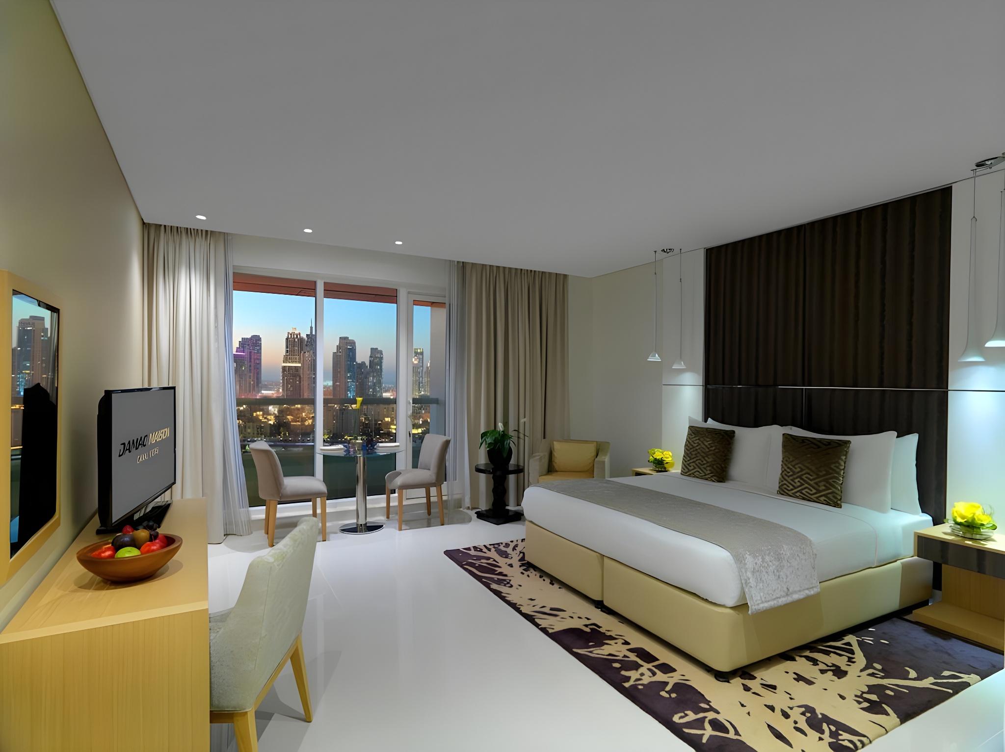3 Bedrooms, Suite, Downtown View