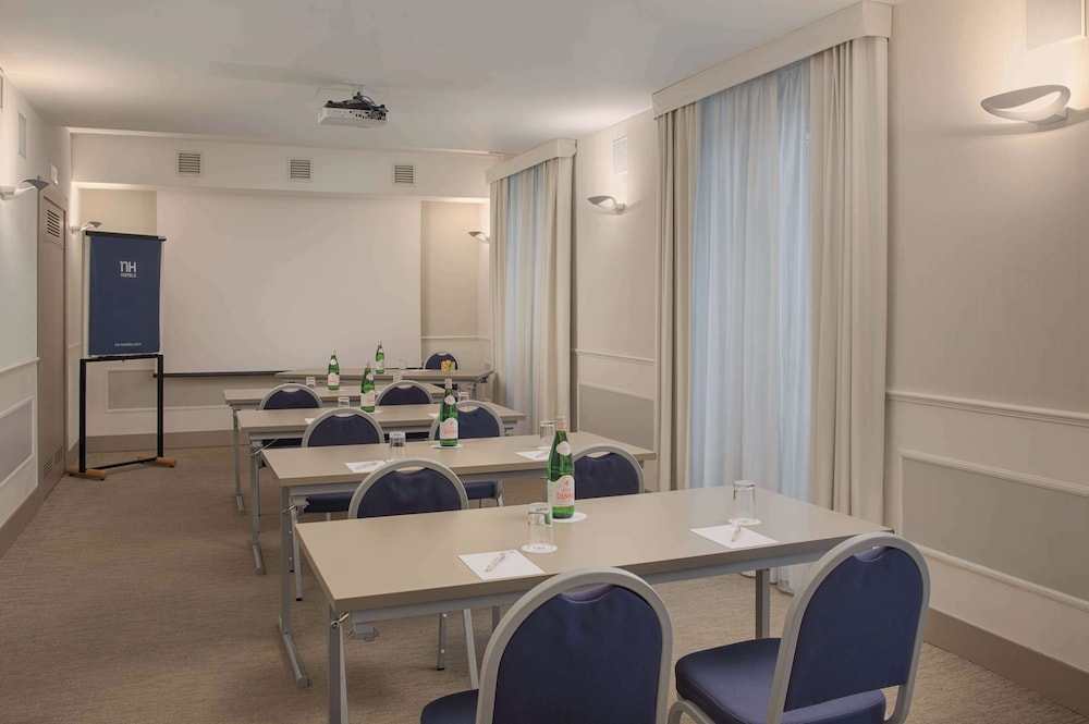 Hotel NH Genova Centro 38/47